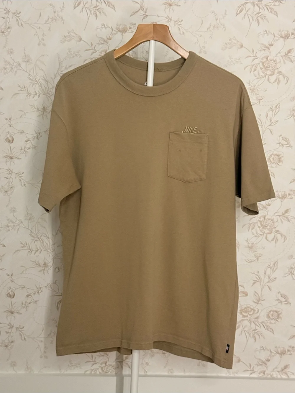 Nike Short Sleeve Pocket Tee in Beige/Tan